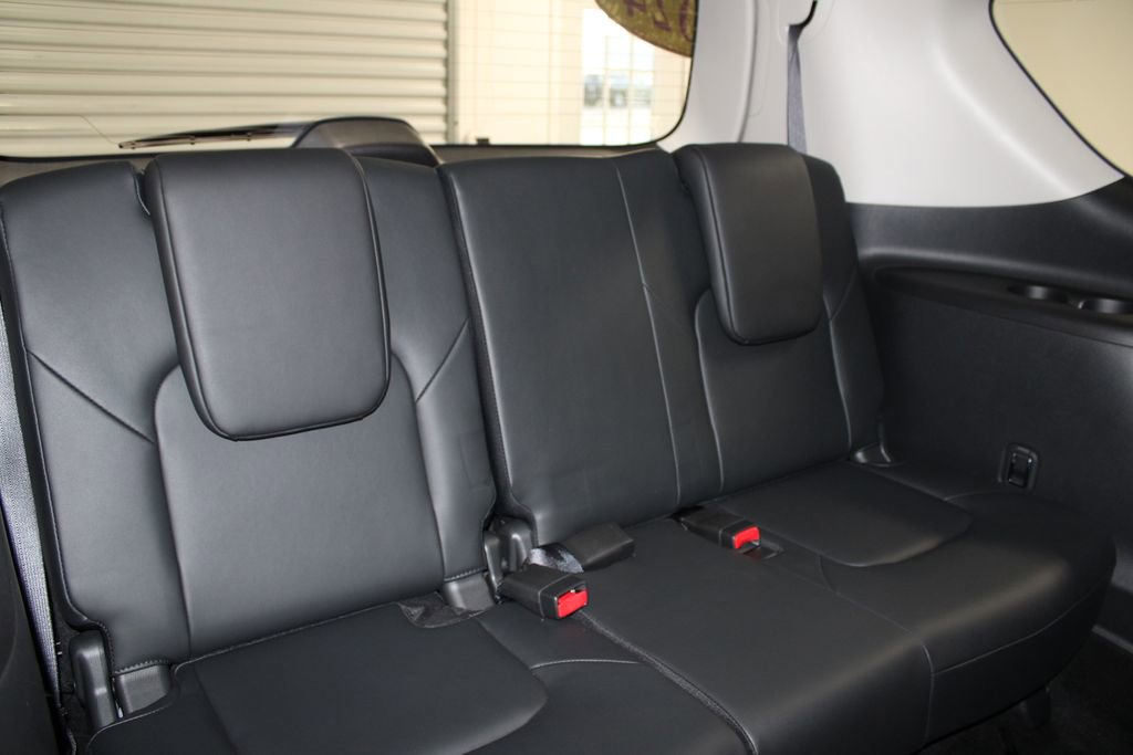 Used 2024 Nissan Armada Platinum w/ Captain's Chairs Package image 34