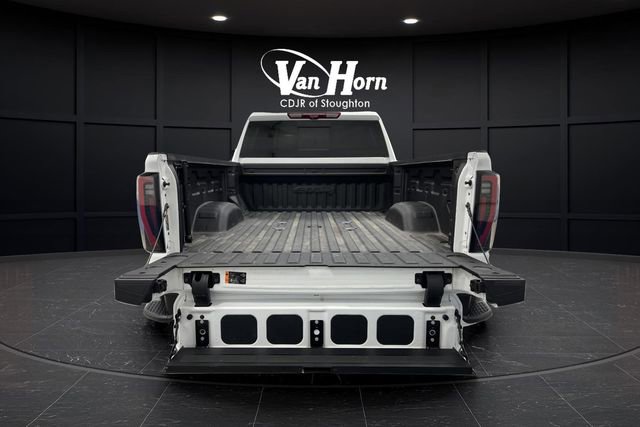 Used 2024 GMC Sierra 3500 AT4 w/ AT4 Premium Plus Package image 17