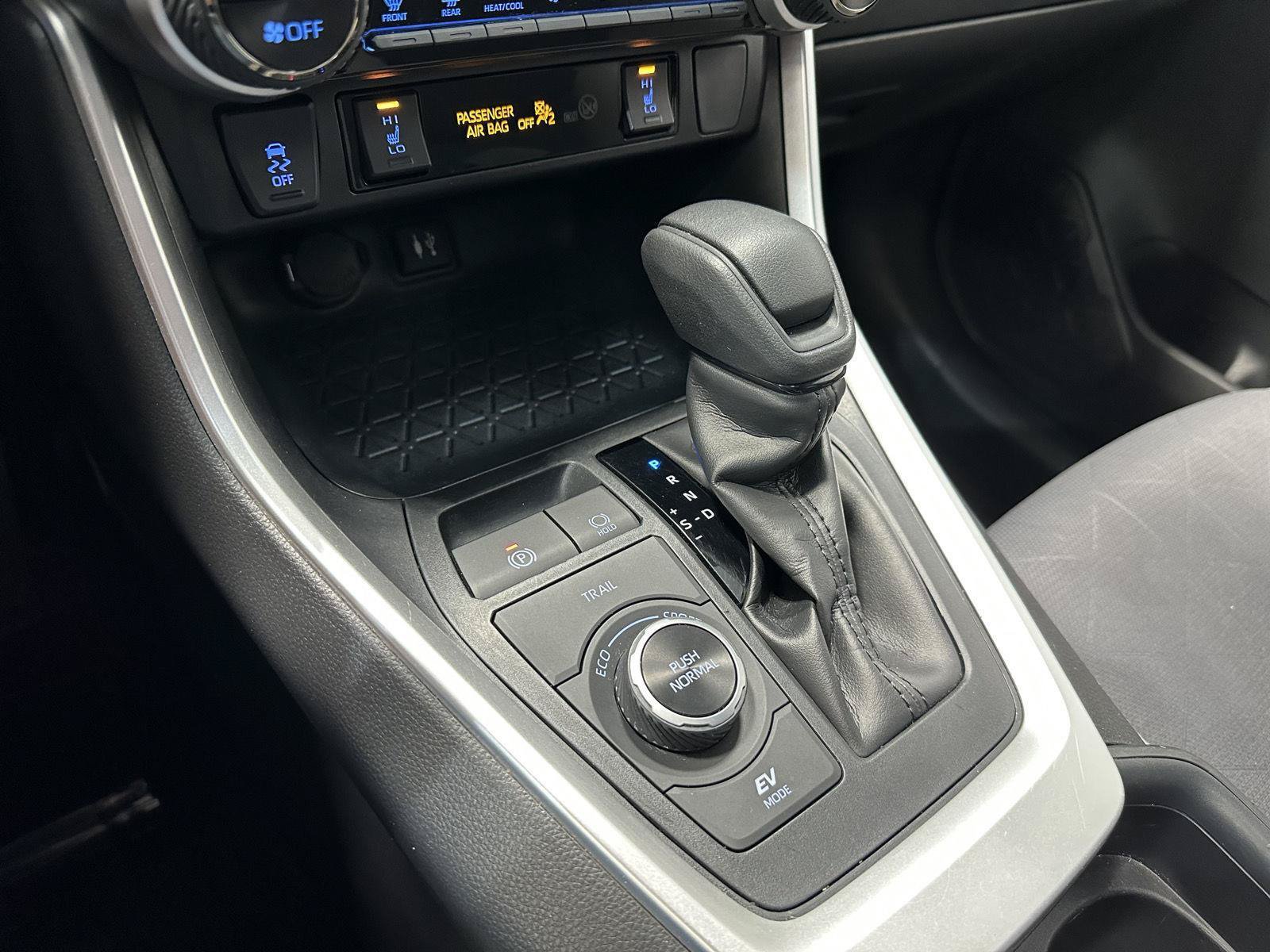 Used 2019 Toyota RAV4 XLE w/ Convenience Package AWD/4WD image 24