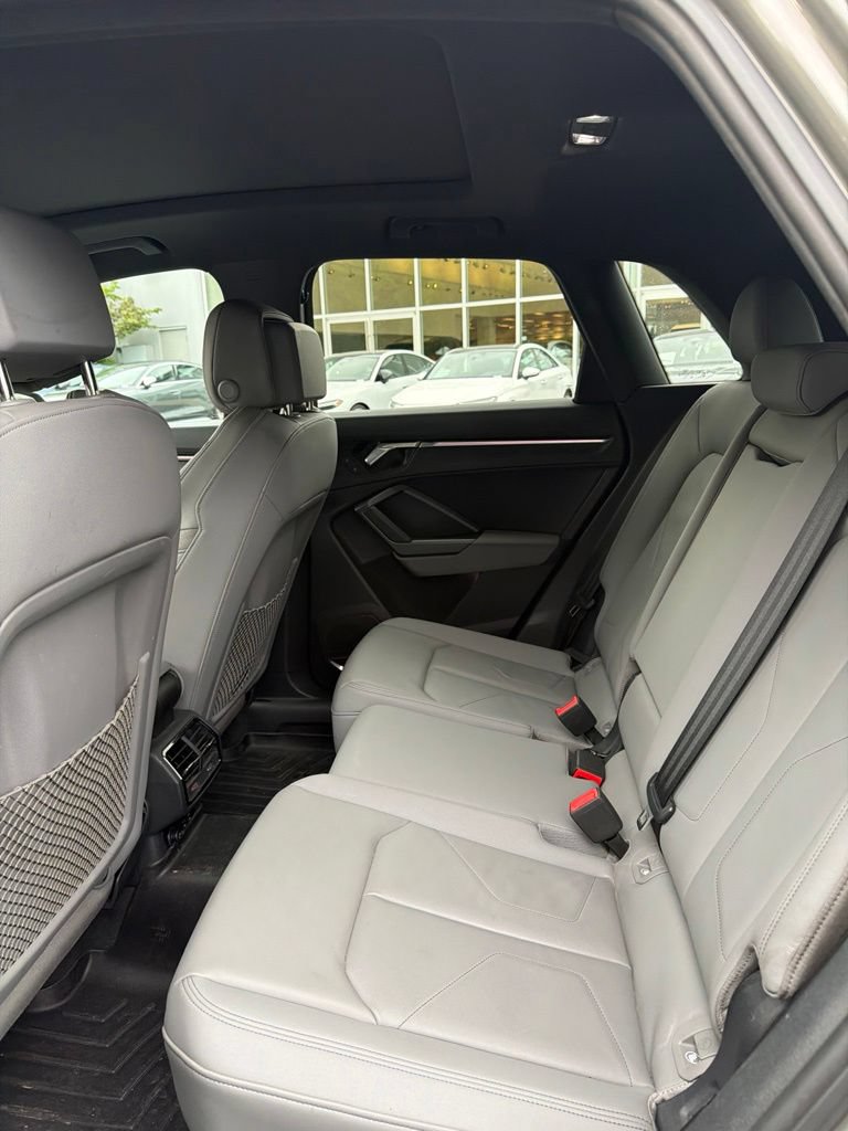 Used 2021 Audi Q3 2.0T Premium Plus w/ Premium Plus Package AWD/4WD image 18