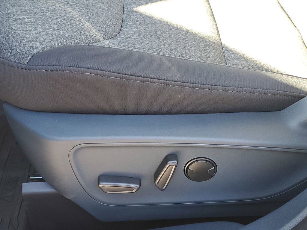 New 2025 Ford Maverick XLT w/ XLT Luxury Package image 23