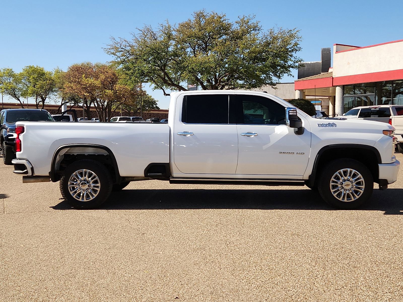 Used 2022 Chevrolet Silverado 3500 High Country w/ Z71 Off-Road Package image 5