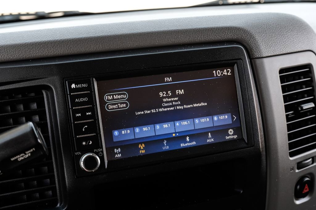 Used 2019 Nissan NV 2500 S image 22