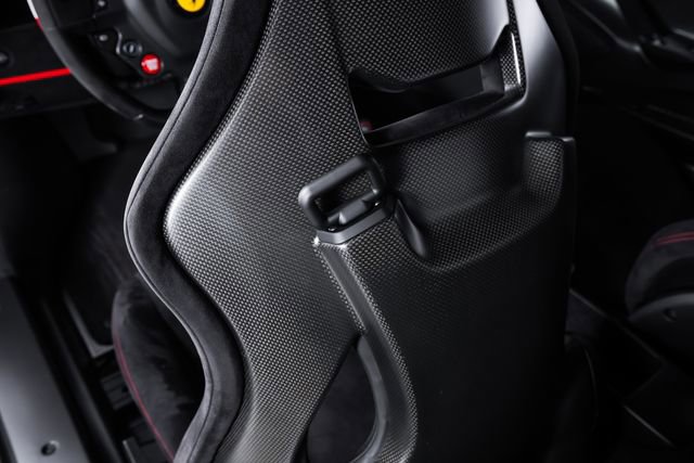 Used 2019 Ferrari 488 Pista Coupe RWD image 27