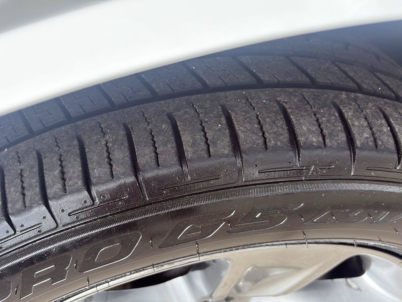 Used 2019 Dodge Challenger SXT RWD image 5