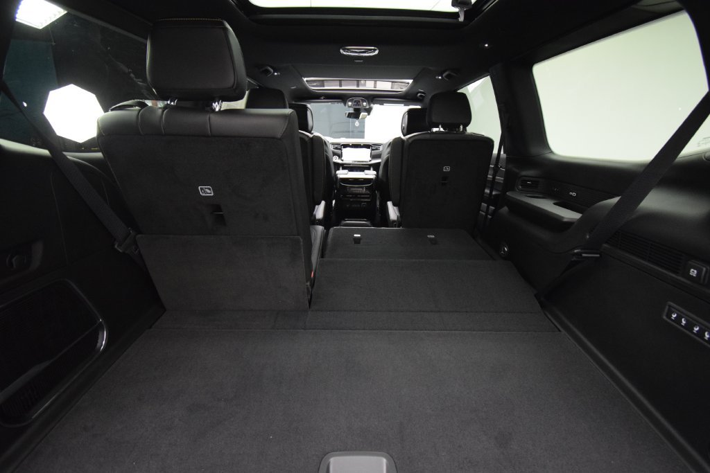 New 2026 Jeep Grand Wagoneer 4WD image 43