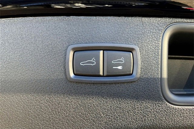 New 2026 Porsche Macan image 19