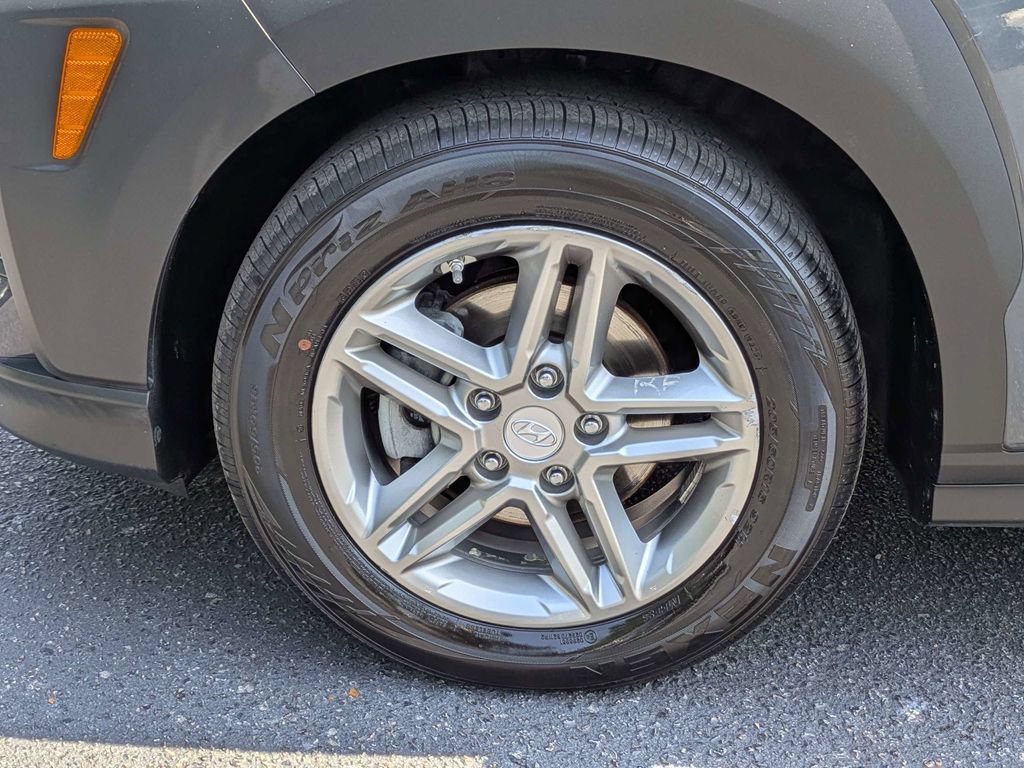 Used 2019 Hyundai Kona SE FWD image 30