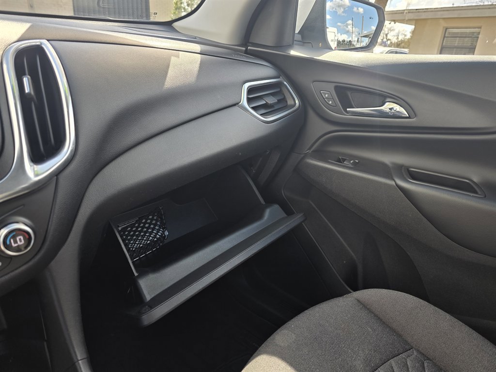 Used 2018 Chevrolet Equinox LT image 28