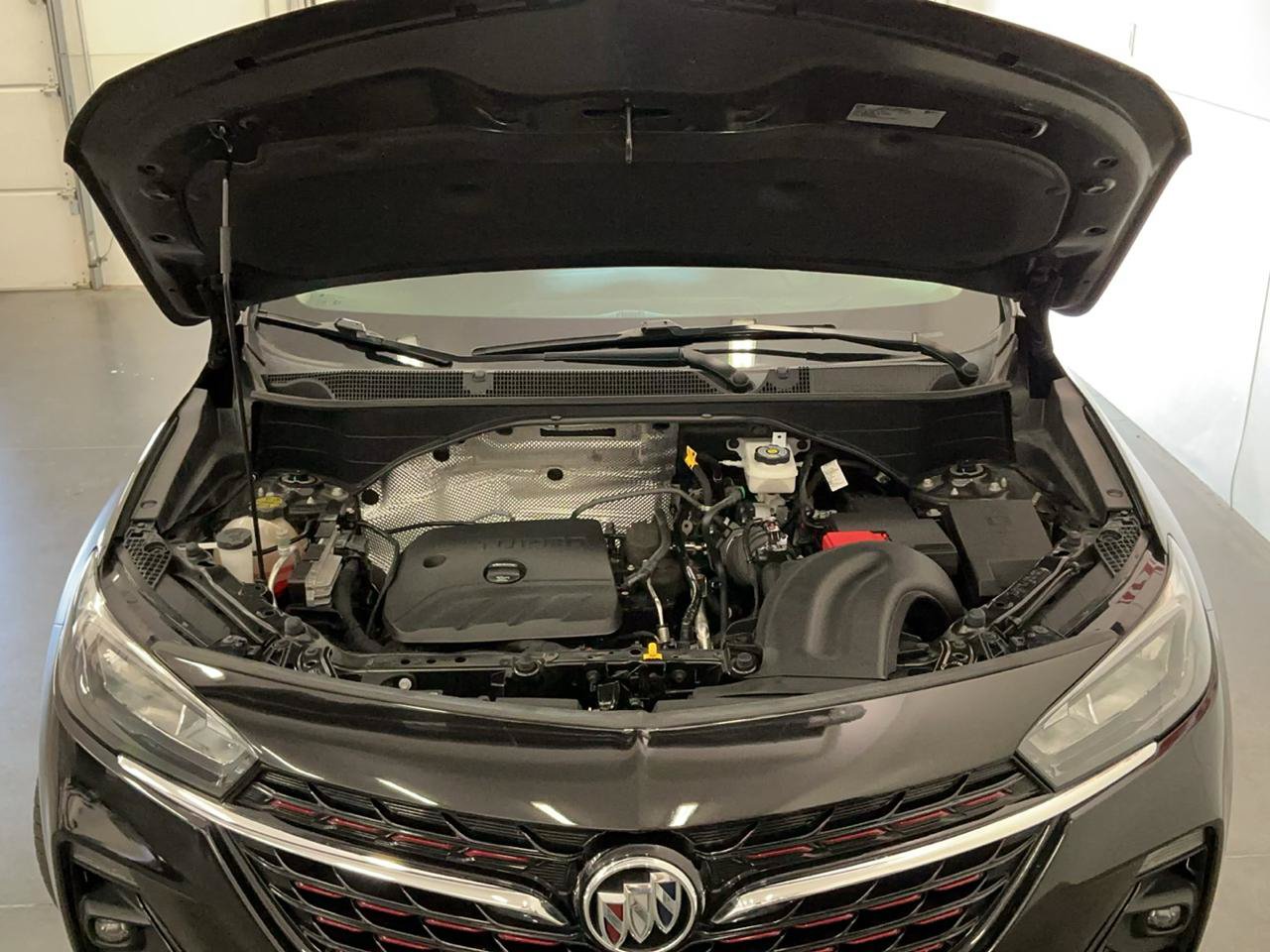 Used 2022 Buick Encore GX Select w/ Sport Touring Package AWD/4WD image 25