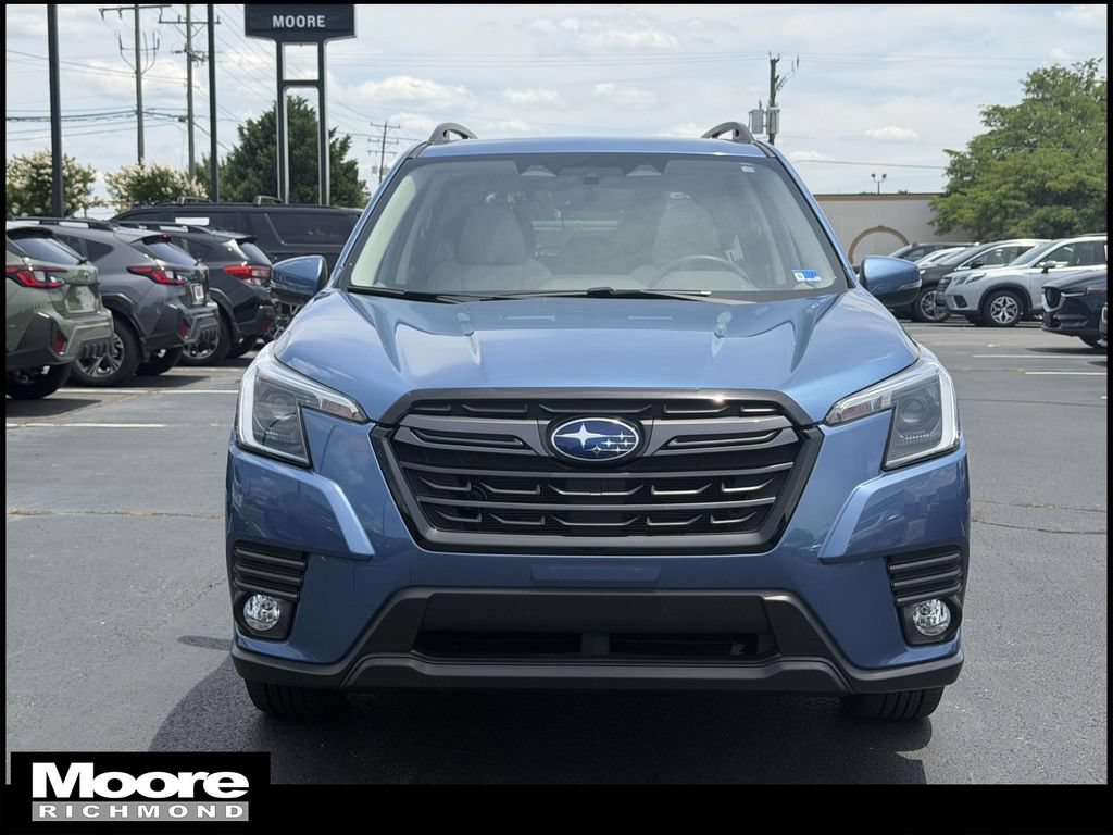 Certified 2022 Subaru Forester Limited AWD/4WD image 8