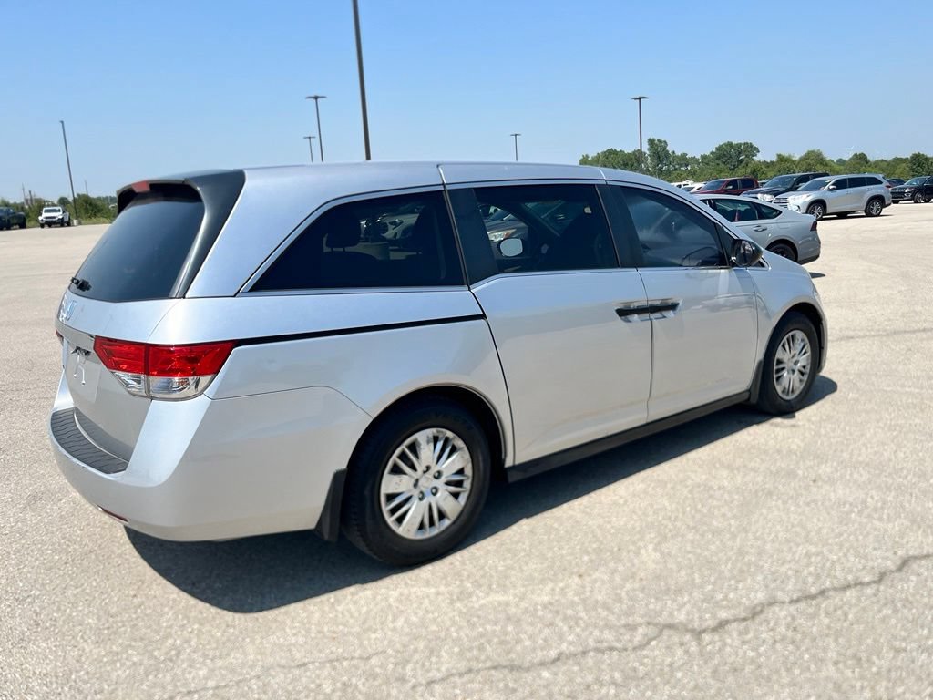 Used 2015 Honda Odyssey LX image 5
