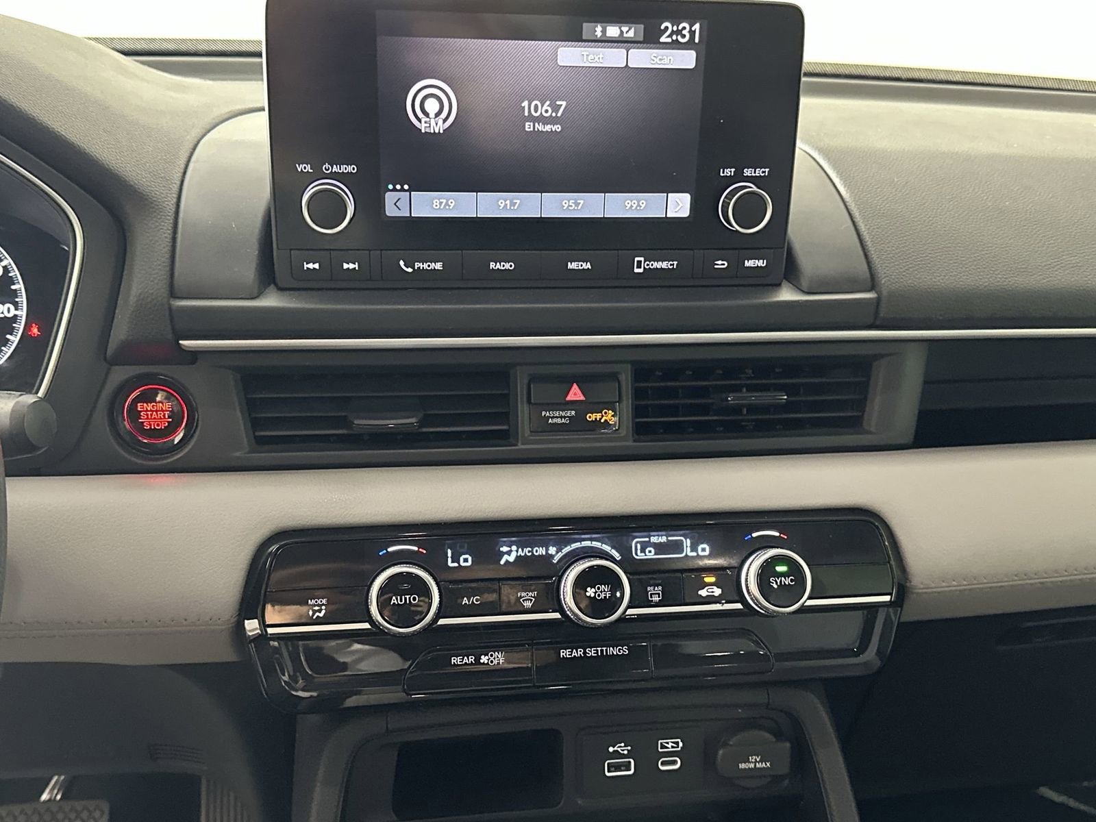 Used 2023 Honda Pilot LX image 25