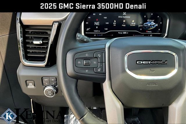 Used 2025 GMC Sierra 3500 Denali w/ Denali Reserve Package AWD/4WD image 15