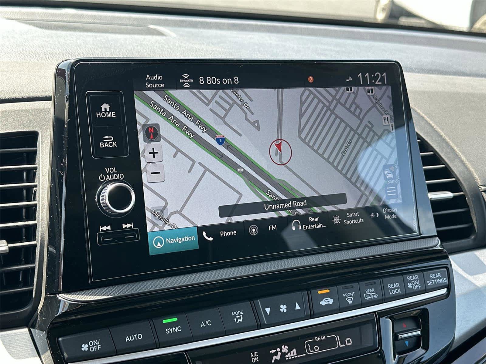 Used 2025 Honda Odyssey Touring image 18