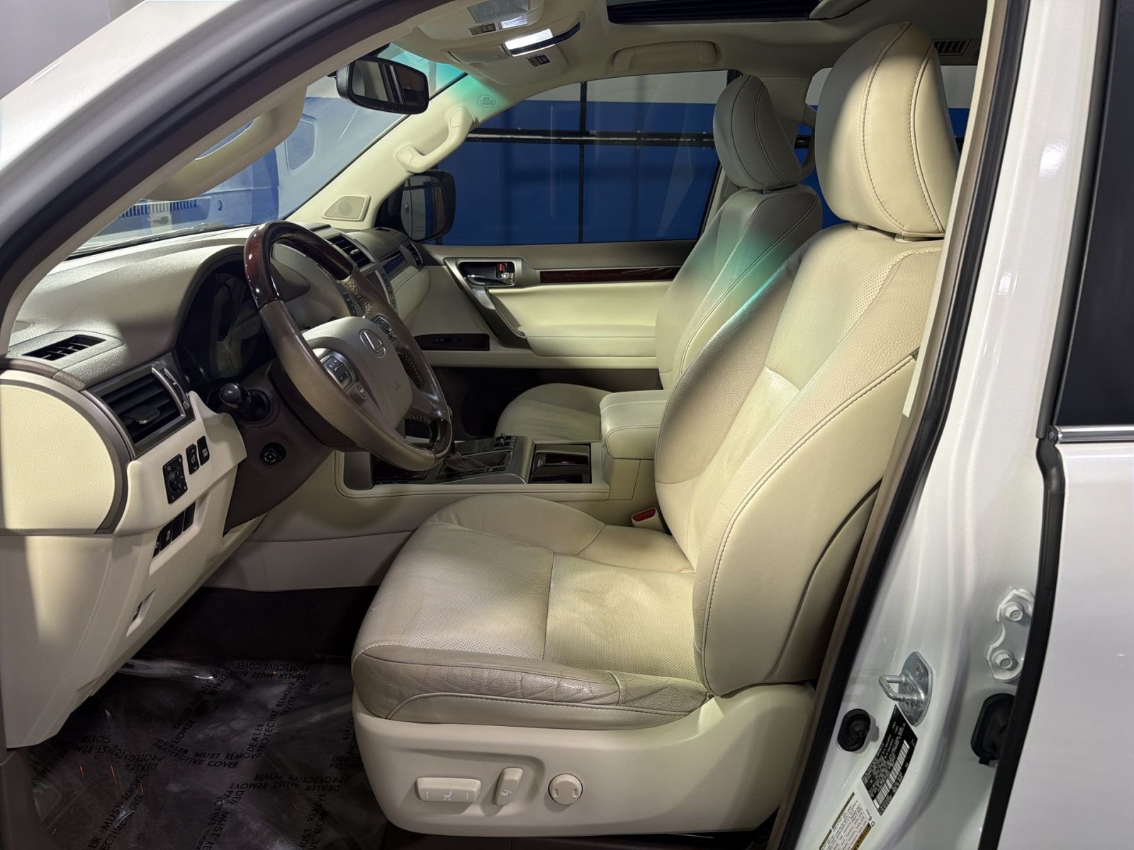 Used 2019 Lexus GX 460 Premium w/ Premium Package AWD/4WD image 19
