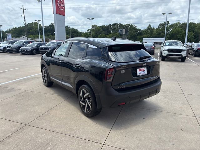 Used 2026 Nissan Kicks SV w/ Charging Package FWD image 5