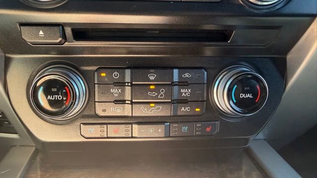 Used 2015 Ford F150 Platinum w/ Technology Package AWD/4WD image 24