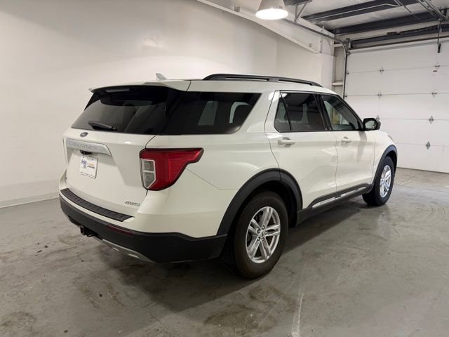 Used 2021 Ford Explorer XLT w/ Equipment Group 202A image 6