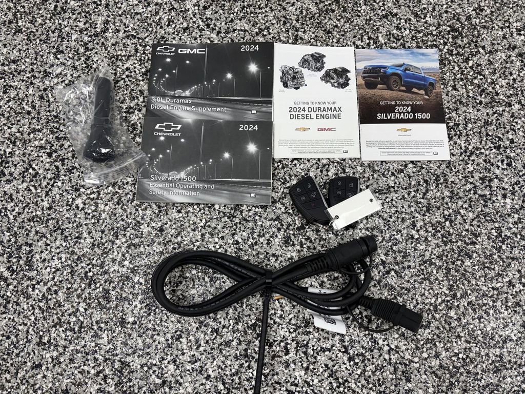 Used 2024 Chevrolet Silverado 1500 RST w/ Z71 Off-Road Package image 21