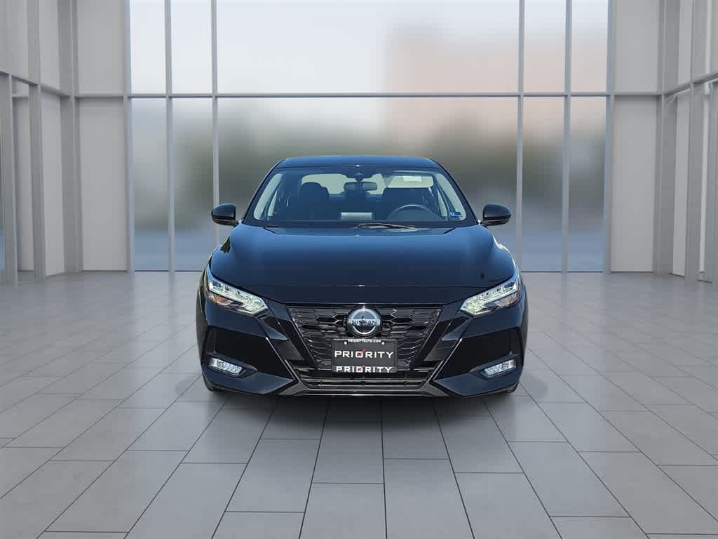 Used 2023 Nissan Sentra SR w/ Midnight Edition Package FWD image 4
