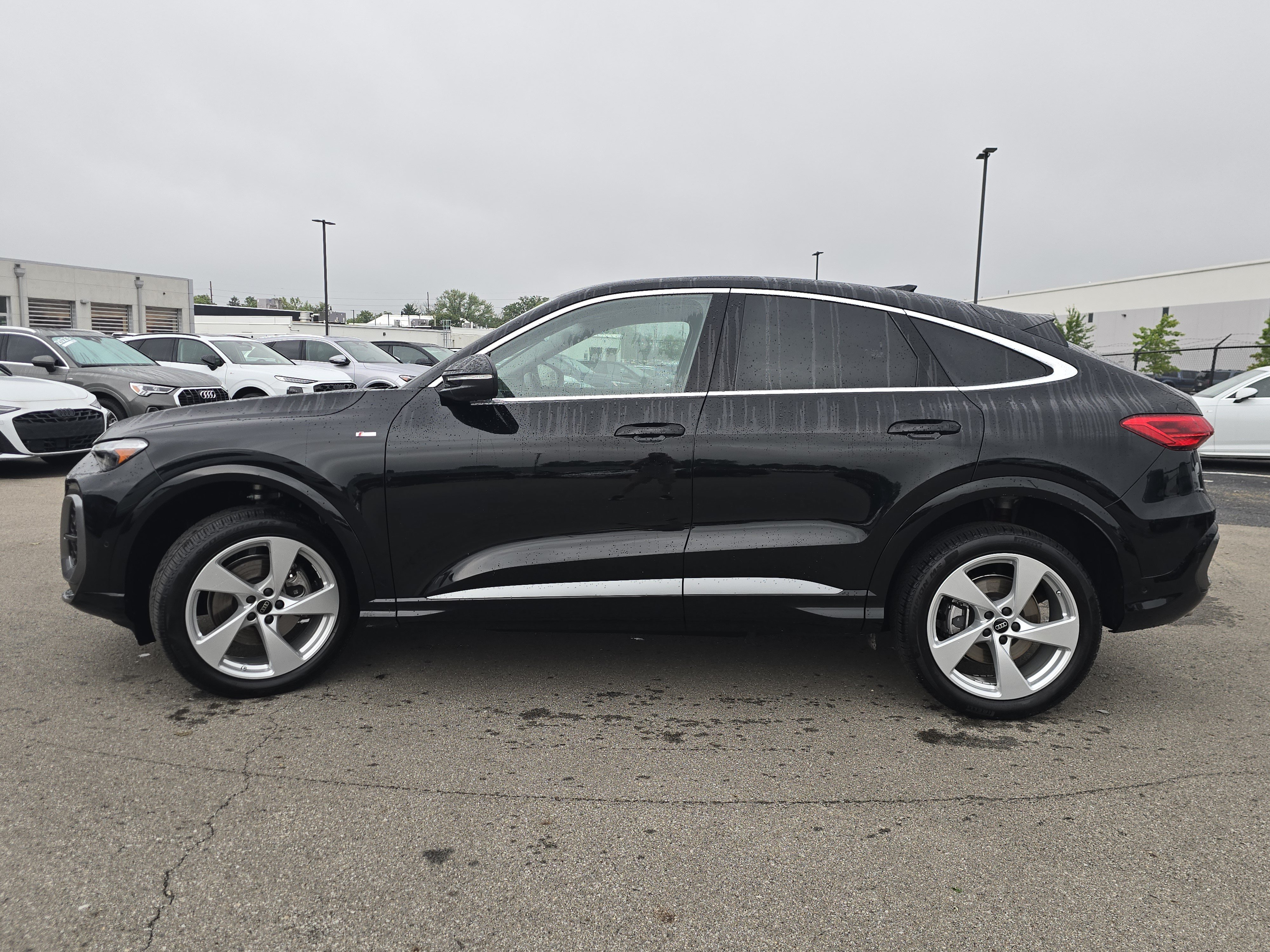 Certified 2025 Audi Q5 Premium Plus w/ Premium Plus AWD/4WD image 4