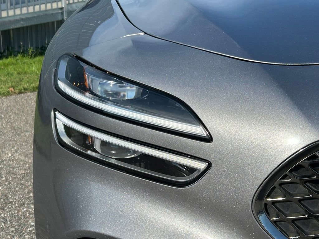 Used 2025 Genesis G70 2.5T AWD/4WD image 39