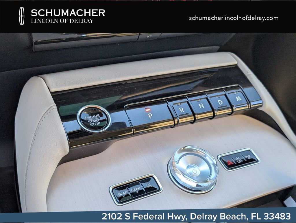 New 2026 Lincoln Navigator L Premier AWD/4WD image 17