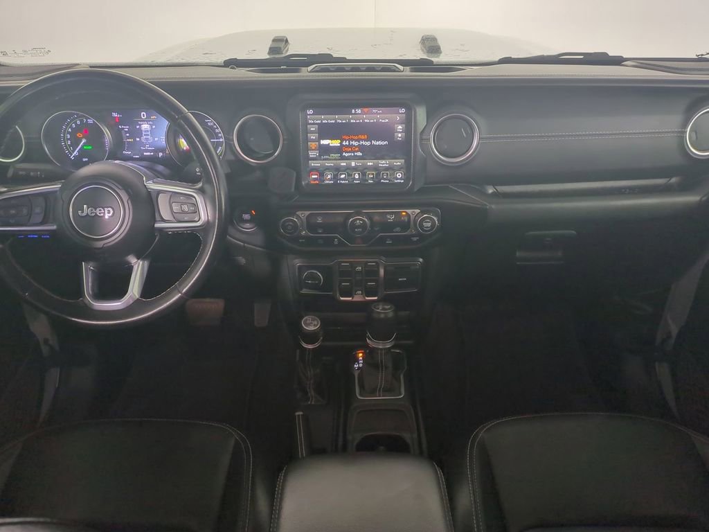 Used 2022 Jeep Wrangler Unlimited Sahara image 17