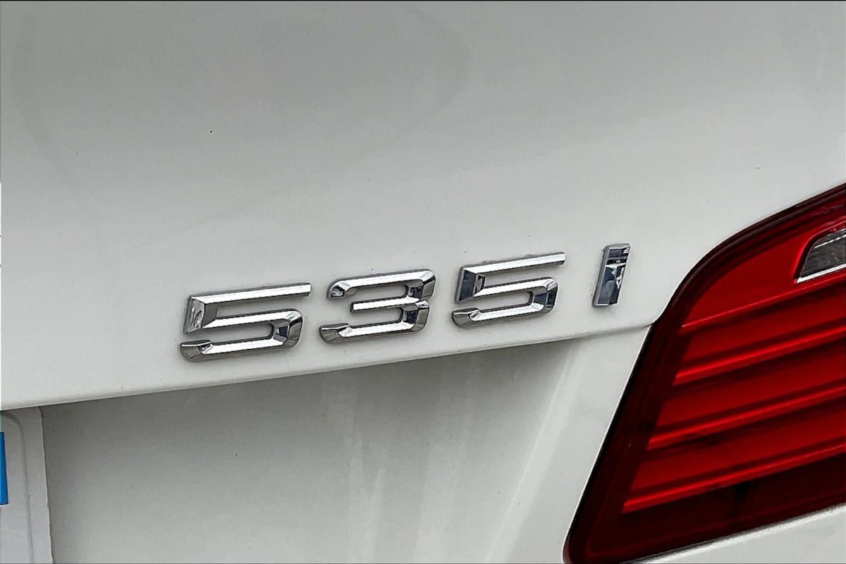 Used 2016 BMW 535i Sedan RWD image 8