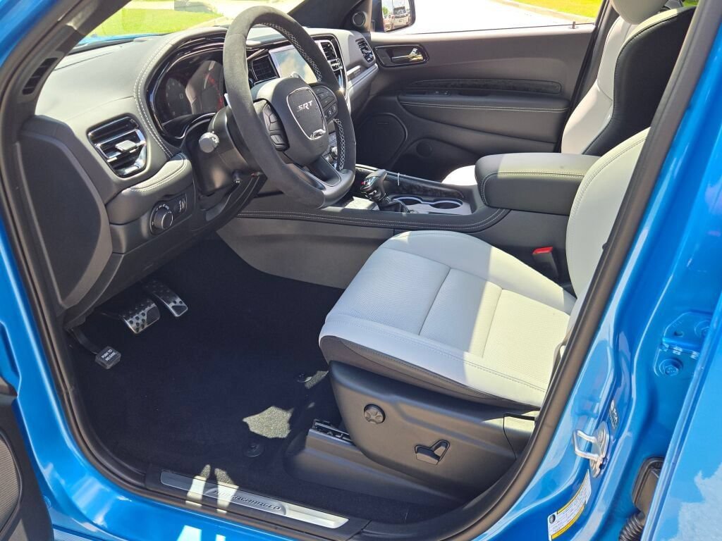 Used 2026 Dodge Durango SRT Hellcat w/ Premium Group AWD/4WD image 25