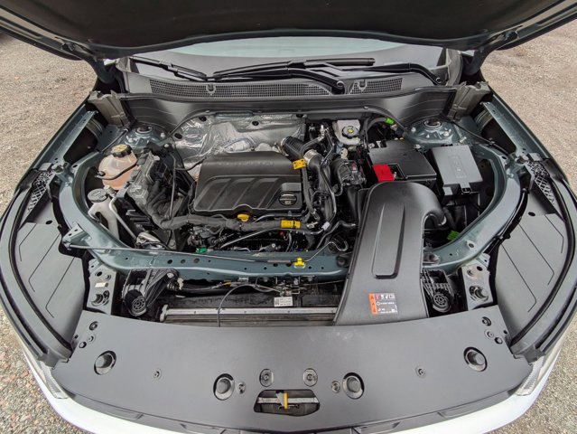 Used 2025 Chevrolet Trax LT w/ LT Convenience Package image 28