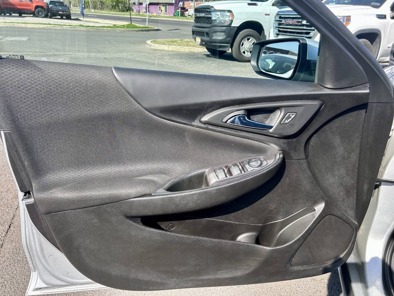 Used 2022 Chevrolet Malibu LT FWD image 10