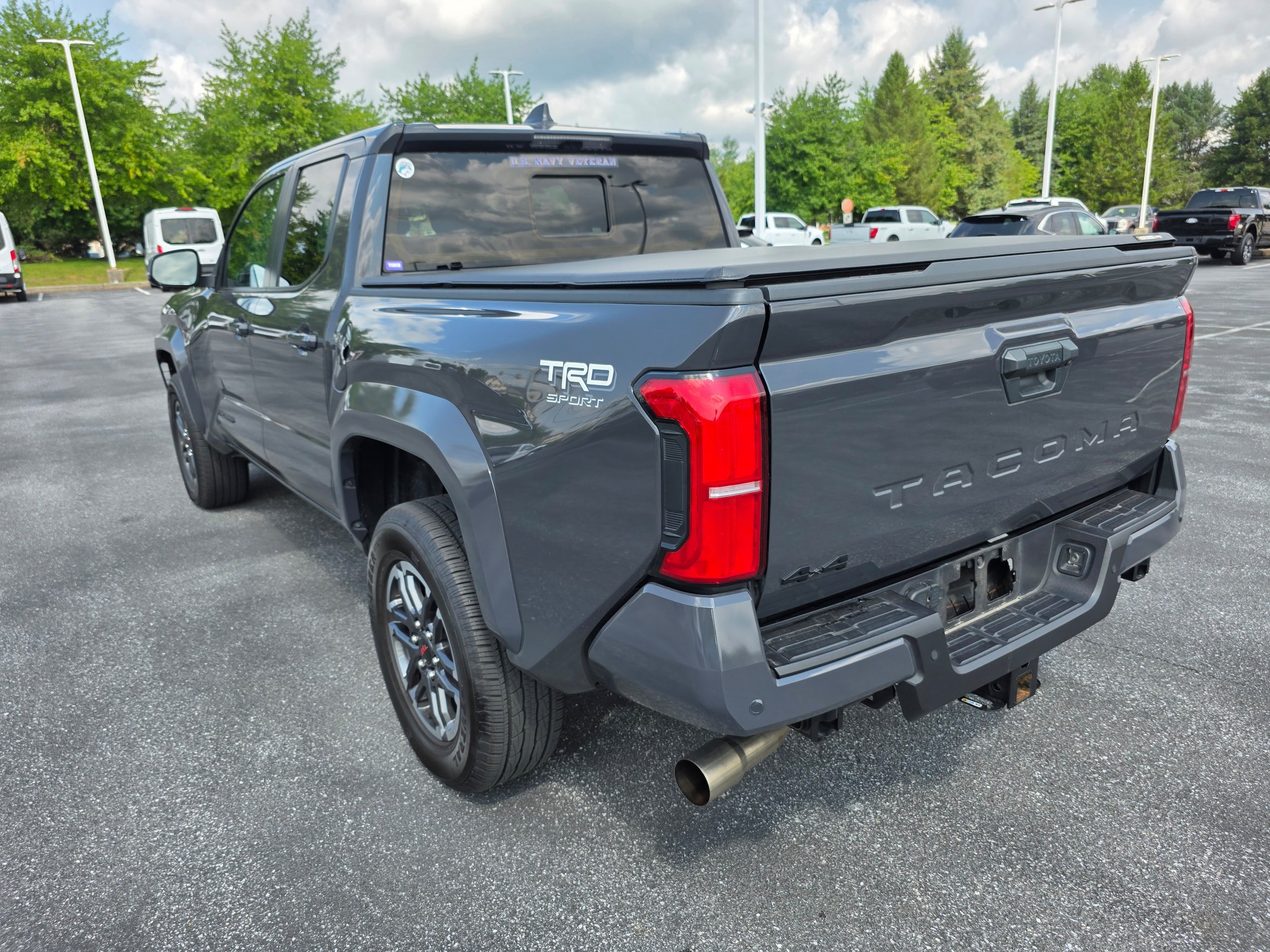 Used 2024 Toyota Tacoma 4x4 Double Cab image 3