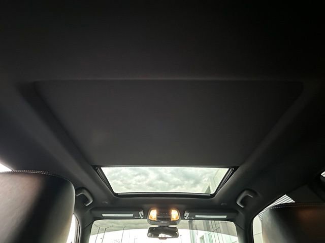 Used 2022 Chrysler 300 S image 30