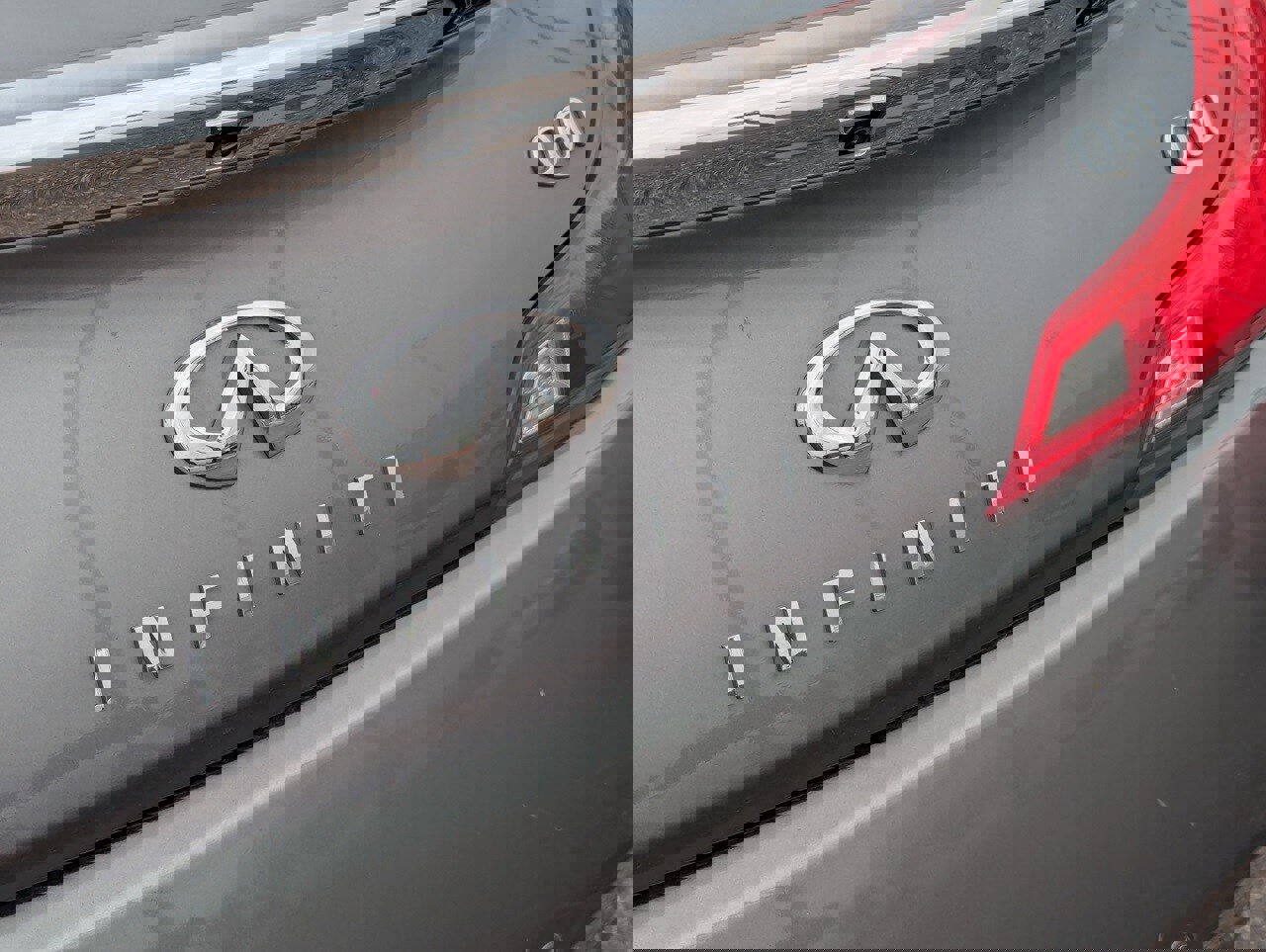 Used 2015 INFINITI Q60 Journey w/ Premium Package image 10