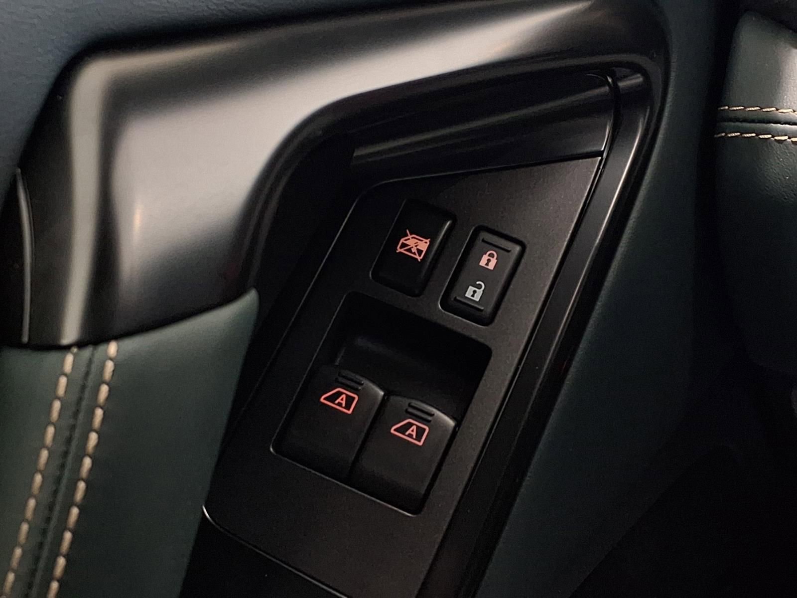 Used 2024 Nissan GT-R w/ Floor Mat Package image 22