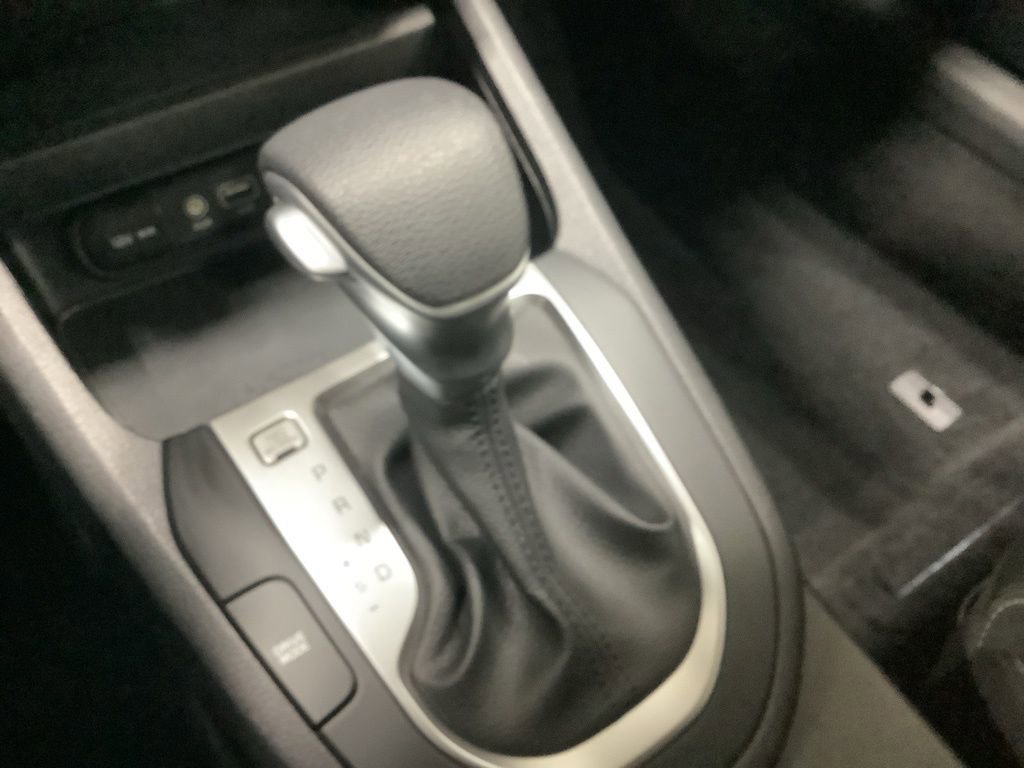 Used 2021 Kia Forte LXS image 17