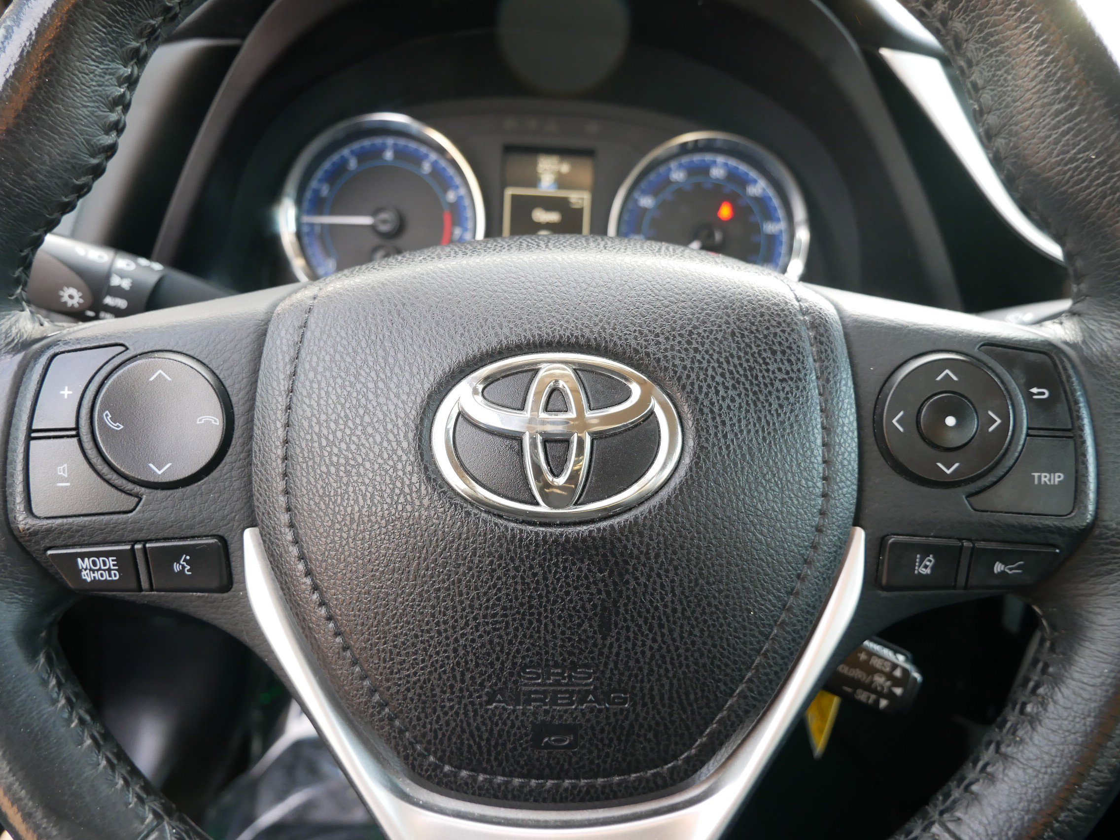 Used 2017 Toyota Corolla SE image 17
