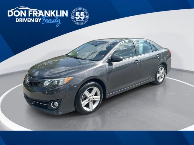 Used 2012 Toyota Camry SE FWD image 1