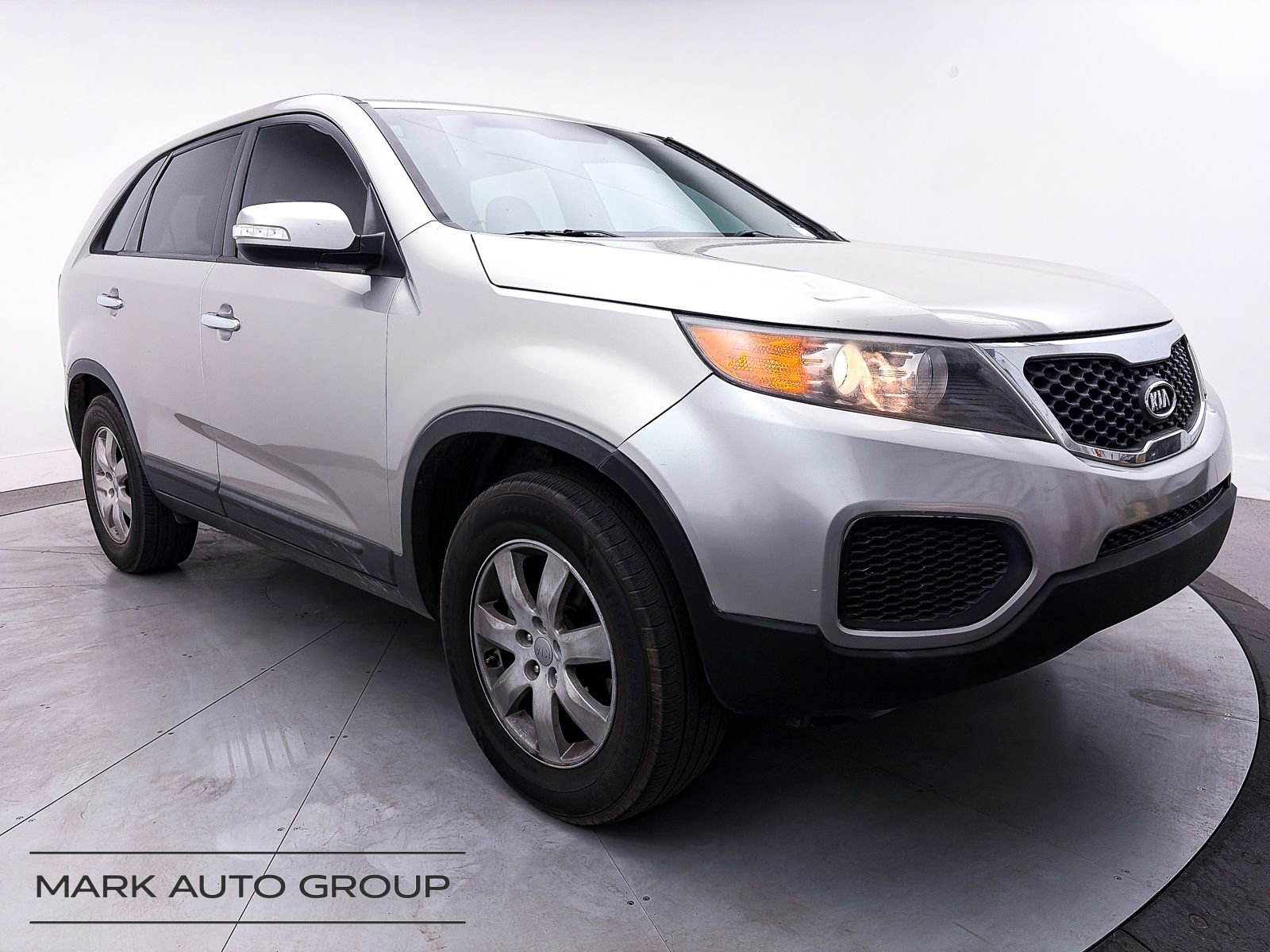 Used 2013 Kia Sorento LX image 1