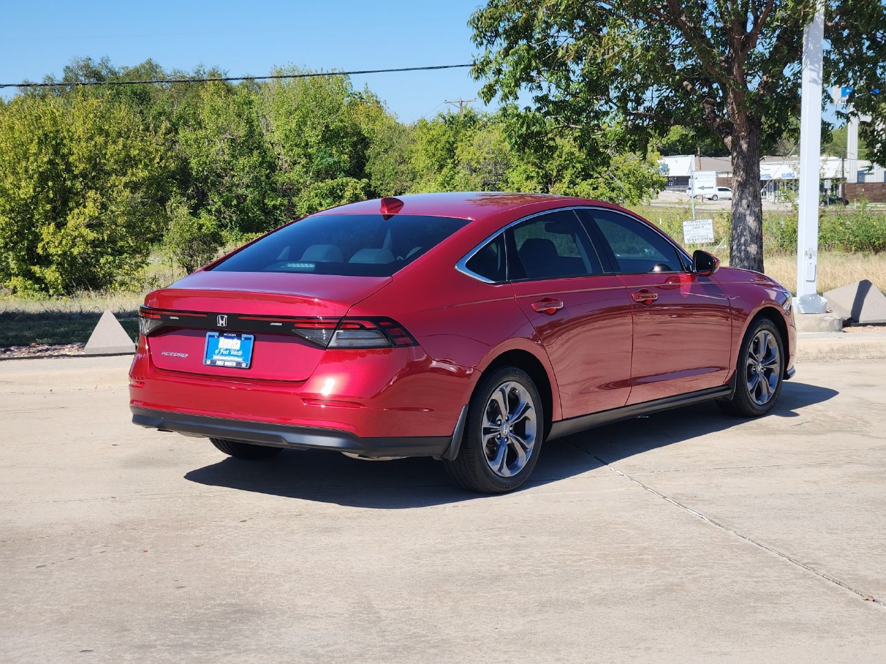 Used 2024 Honda Accord EX image 5