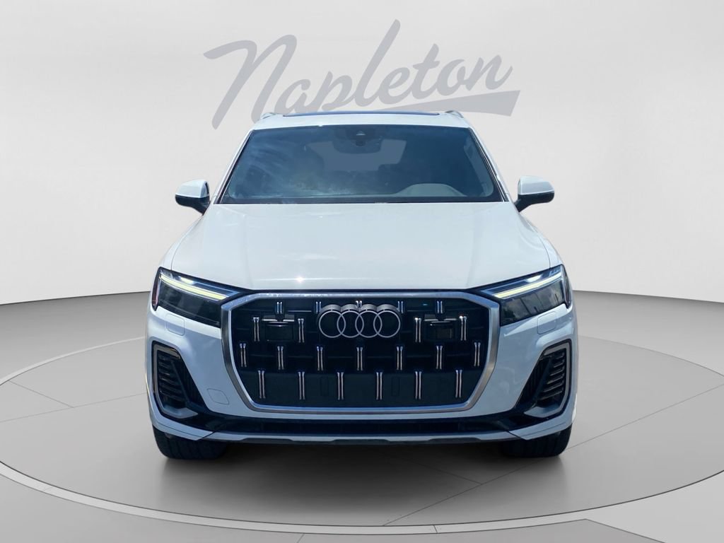 Used 2025 Audi Q7 3.0T Premium Plus AWD/4WD image 2