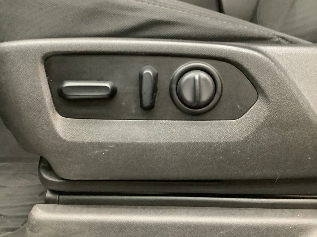 Used 2020 GMC Sierra 1500 Elevation w/ Elevation Value Package image 15