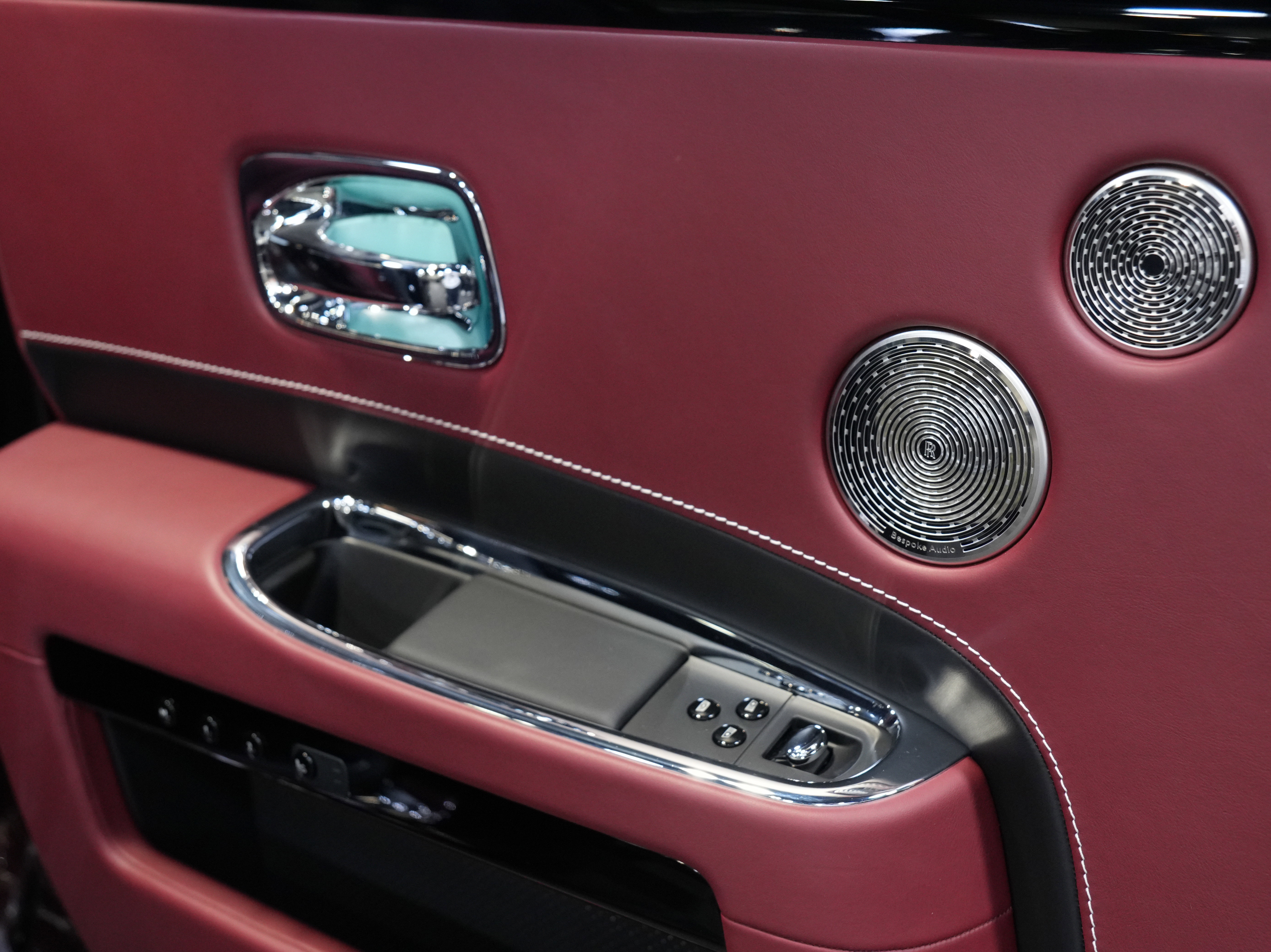 Used 2020 Rolls-Royce Ghost image 37