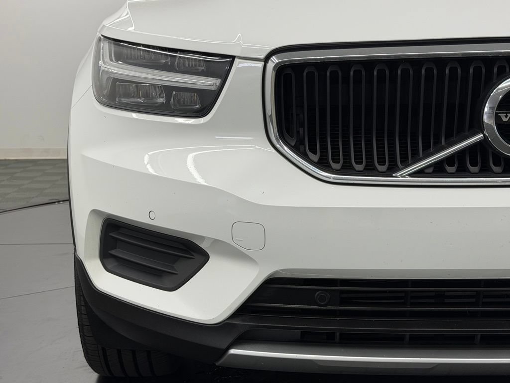 Used 2020 Volvo XC40 T5 Momentum w/ Protection Package Premier AWD/4WD image 9