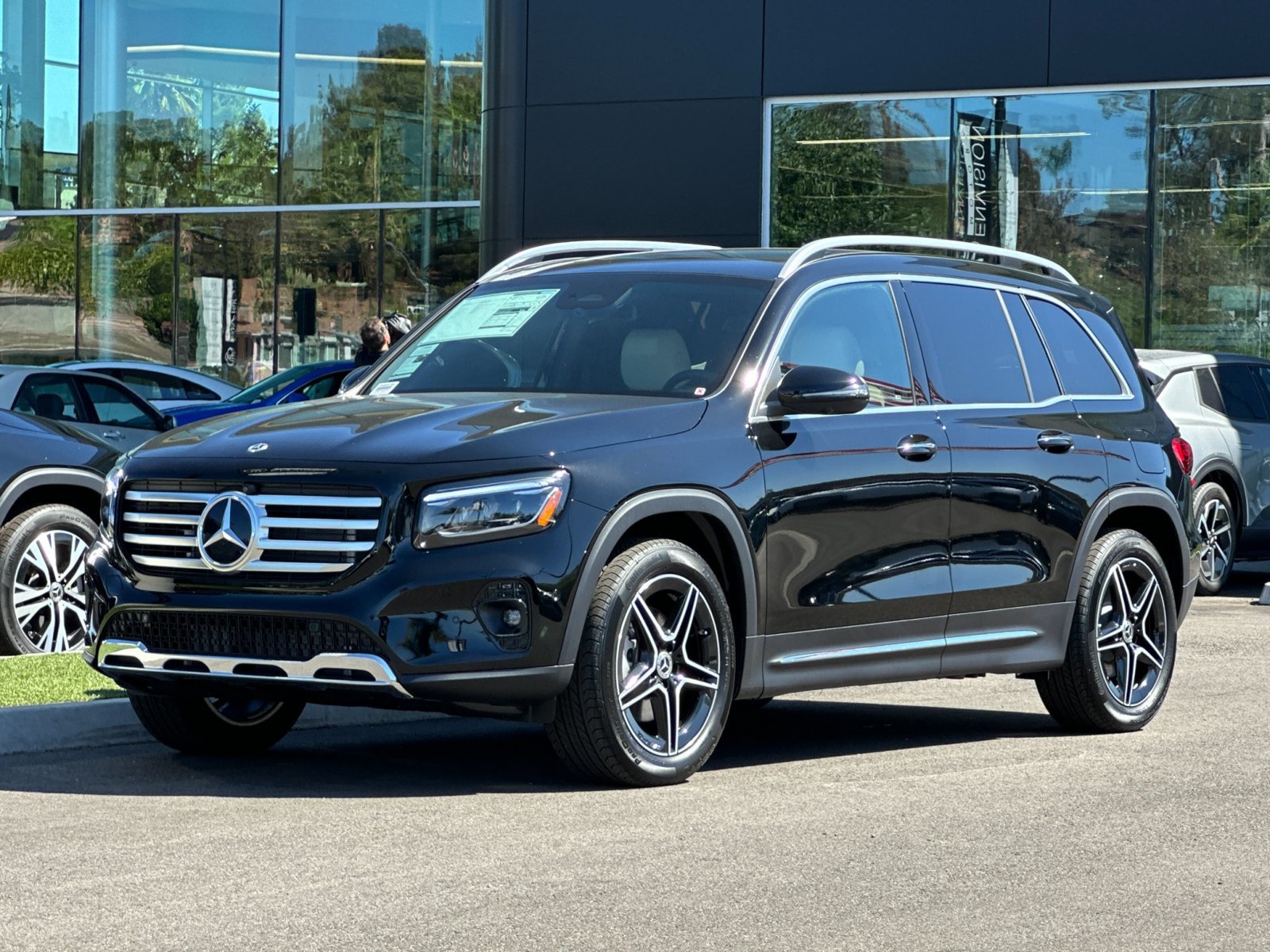 New 2026 Mercedes-Benz GLB 250 4MATIC image 7