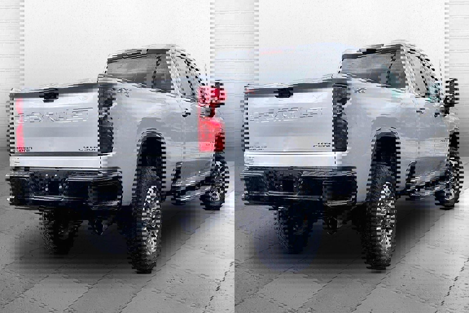 Used 2023 Chevrolet Silverado 2500 Custom w/ Custom Value Package image 14