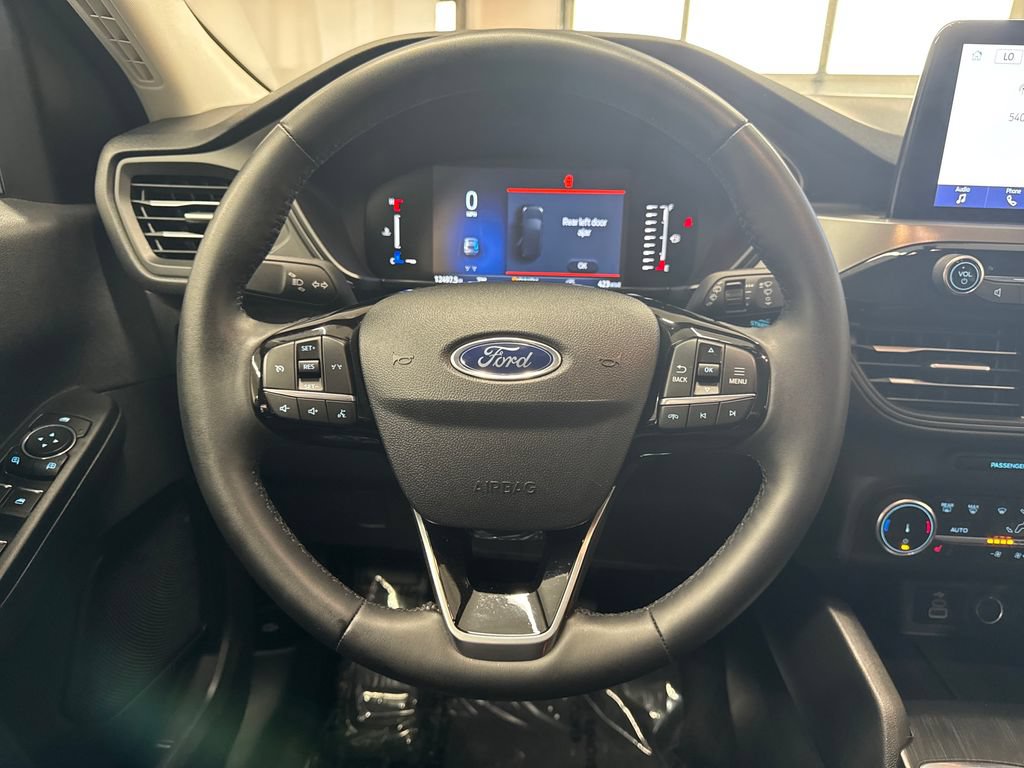 Certified 2024 Ford Escape Active AWD/4WD image 16