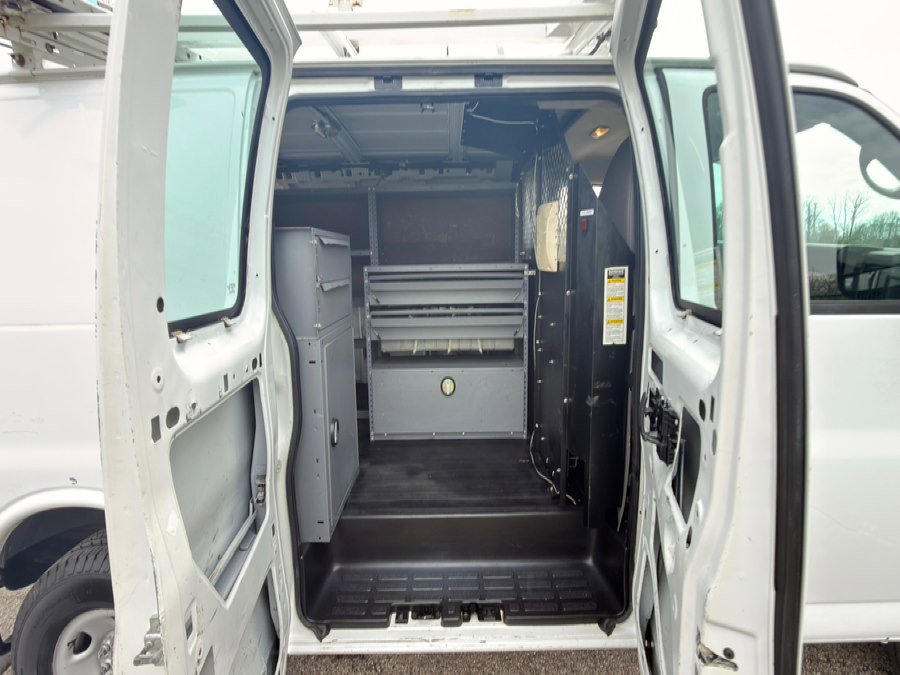 Used 2013 Chevrolet Express 2500 image 13